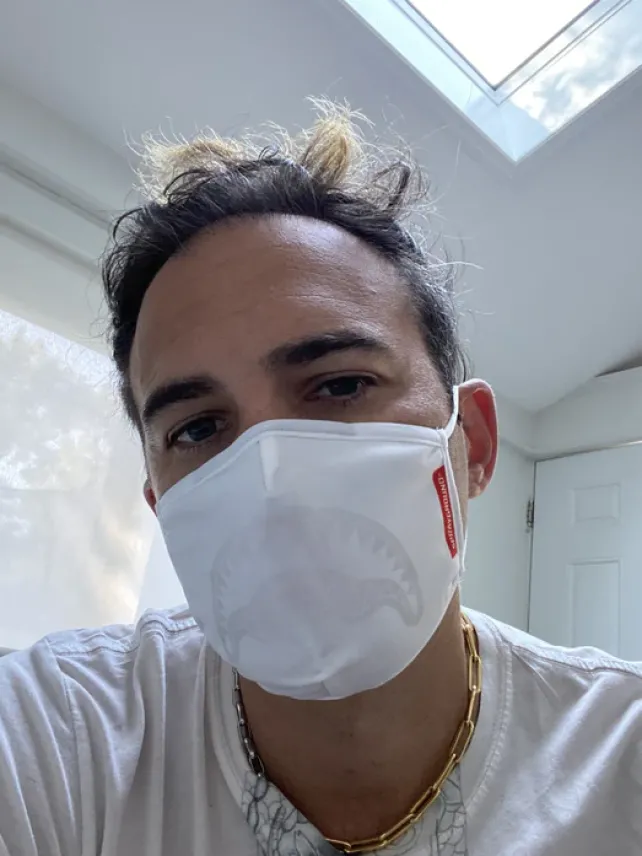 FACE MASKS>SPRAYGROUND ADULT WHITE ON WHITE SHARK FORM-FITTING FACE MASK