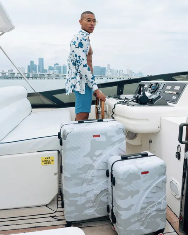 FULL-SIZE LUGGAGE>SPRAYGROUND 3AM LE BLANC SHARKNAUTICS HARDSHELL FULL-SIZE LUGGAGE