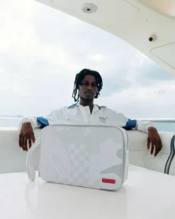 TOILETRIES AKA MONEY BAGS>SPRAYGROUND 3AM LE BLANC TOILETRY BAG