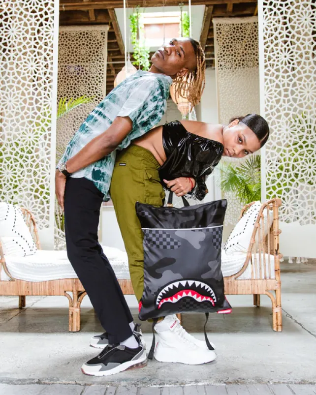 BACKPACKS>SPRAYGROUND 3AM NAPSACK PILLOW BACKPACK