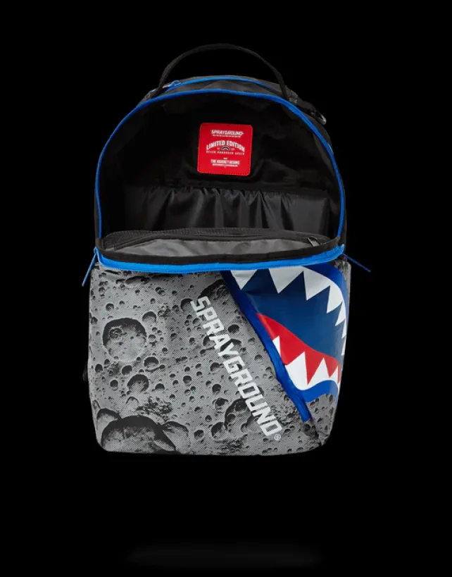 BACKPACKS>SPRAYGROUND ANGLED REFLECTIVE SHARK (SPACE SHOT)