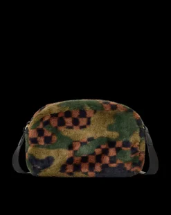 TOILETRIES AKA MONEY BAGS><noscript><img width=