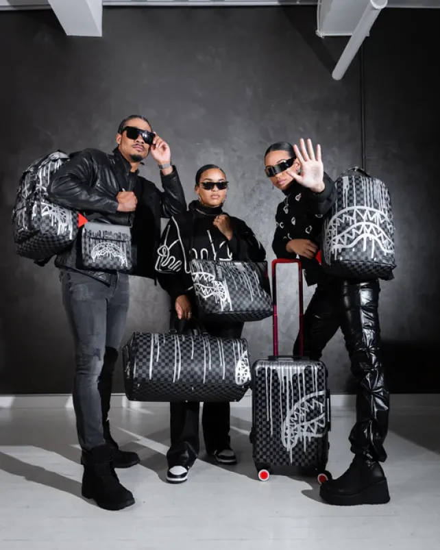 SLINGS|CROSSBODYS>SPRAYGROUND CHATEAU GHOST LARGE SLING CROSSBODY
