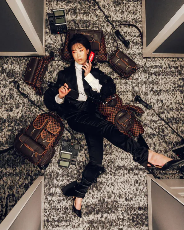 CROSSBODYS>SPRAYGROUND CHECKMATE ROYALE CARGO CROSSBODY