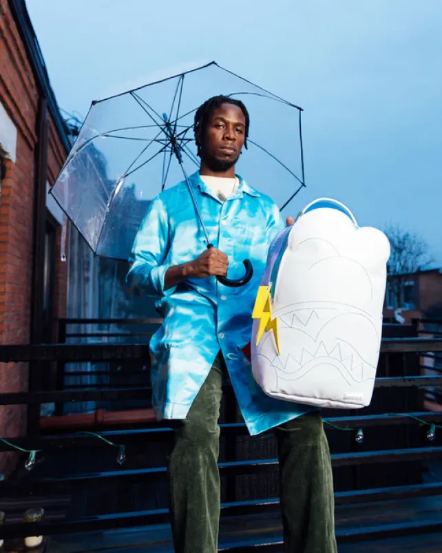 BACKPACKS>SPRAYGROUND CLOUDY WITH A CHANCE OF SHARK BACKPACK (DLXV)