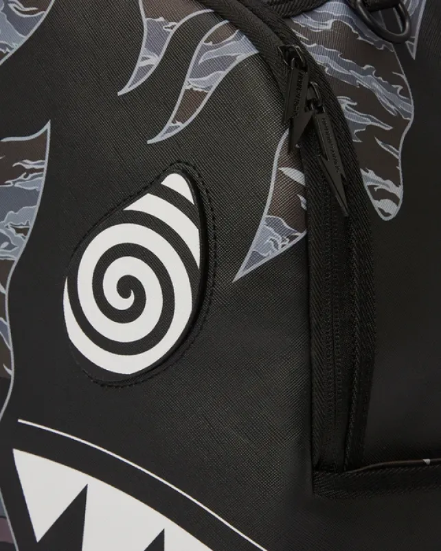 BACKPACKS>SPRAYGROUND DAZED AND SHARK BACKPACK (DLXV)