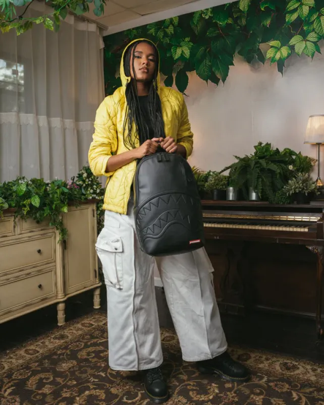 BACKPACKS>SPRAYGROUND EMBOSSED SHARK TRAVELER BACKPACK (DLXV)