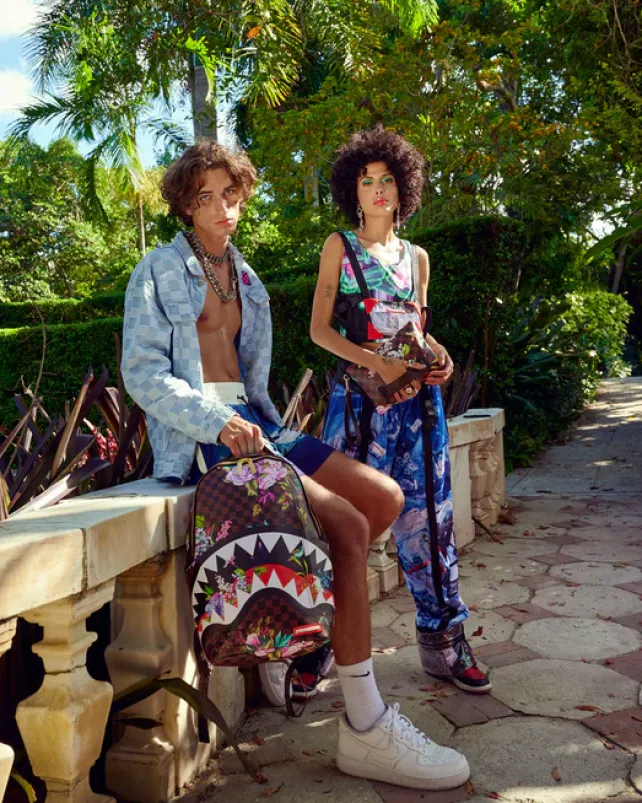 BACKPACKS>SPRAYGROUND GARDEN OF SHARKS BACKPACK (DLXV)