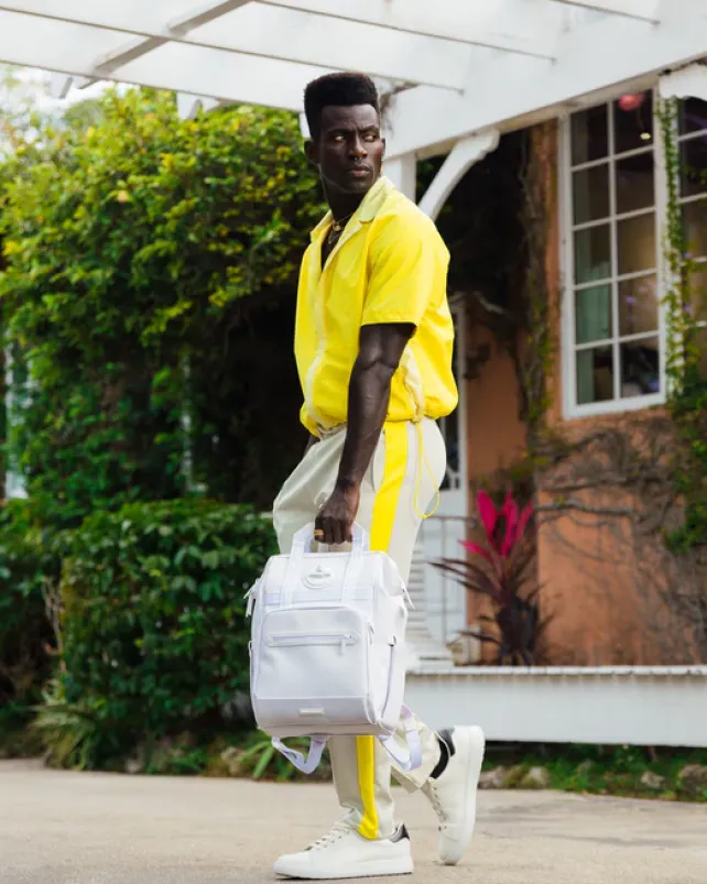 BACKPACKS>SPRAYGROUND HEAVY METAL SHARK WHITE OUT BIZ TOP OPENER BACKPACK