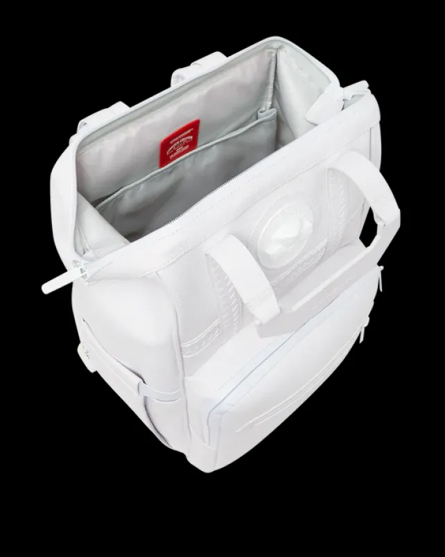 BACKPACKS>SPRAYGROUND HEAVY METAL SHARK WHITE OUT BIZ TOP OPENER BACKPACK