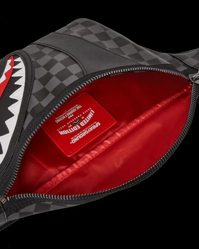 CROSSBODYS>SPRAYGROUND HENNY AIIR TO THE THRONE SAVVY CROSSBODY