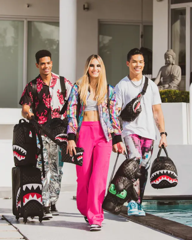 CROSSBODYS>SPRAYGROUND HENNY AIIR TO THE THRONE SAVVY CROSSBODY