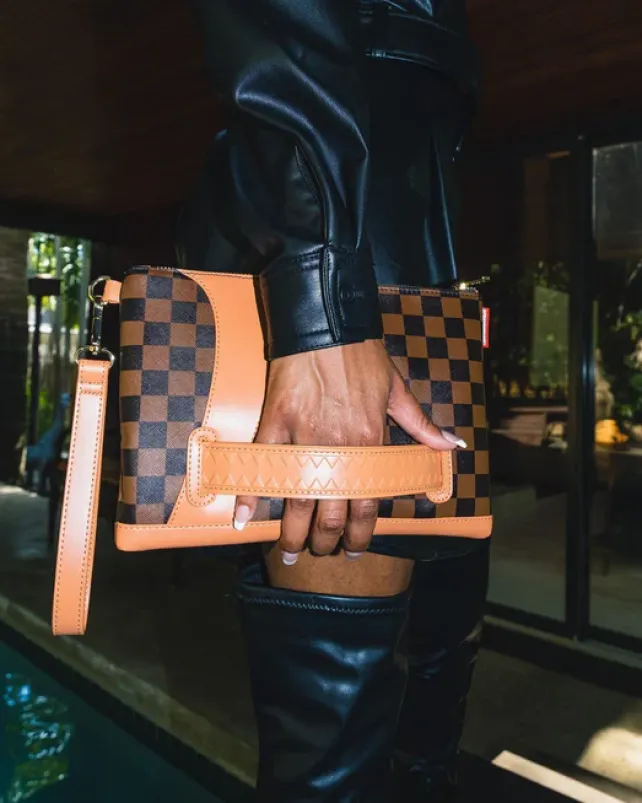 CROSSOVER CLUTCHES>SPRAYGROUND HENNY AIR TO THE THRONE CROSSOVER CLUTCH
