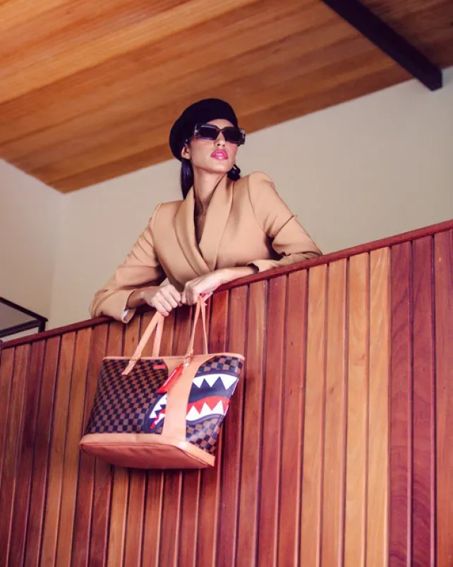 TOTES>SPRAYGROUND HENNY AIR TO THE THRONE TOTE