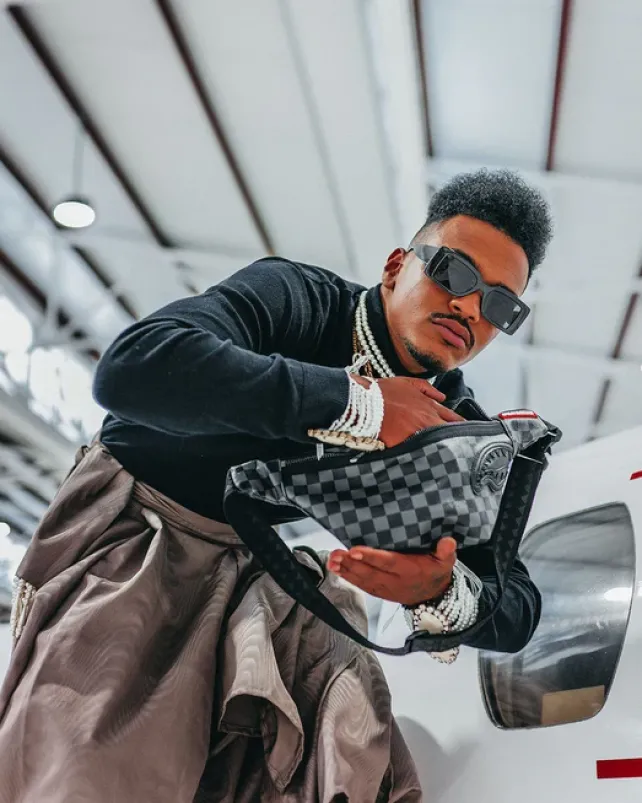 CROSSBODYS>SPRAYGROUND HENNY BLACK SAVVY CROSSBODY