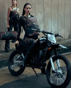 BACKPACKS><noscript><img width=