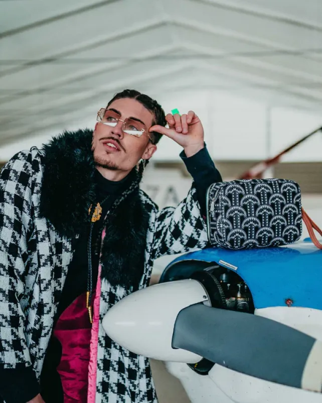 TOILETRIES AKA MONEY BAGS>SPRAYGROUND ILLUCHAINS TOILETRY BAG