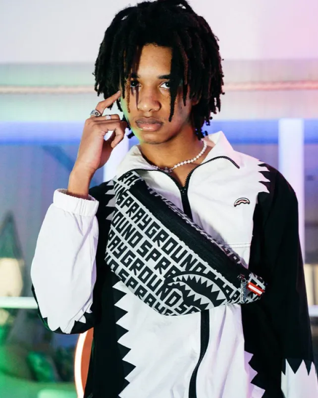 CROSSBODYS>SPRAYGROUND INFINITI 3M SAVVY CROSSBODY