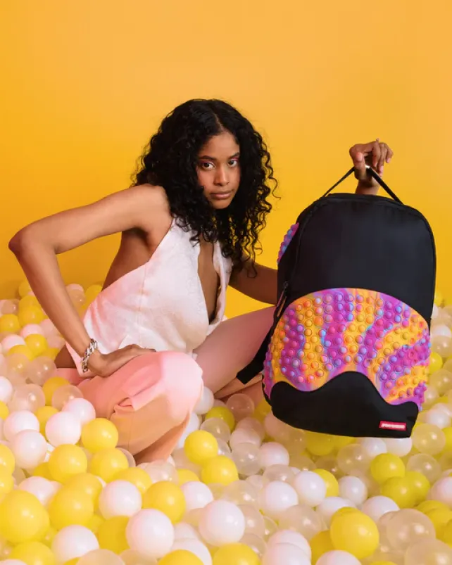 BACKPACKS>SPRAYGROUND POP SHARK BACKPACK (DLXV)