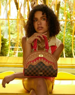 HANDBAGS>SPRAYGROUND RACEWAY HENNY SHARK HANDBAG