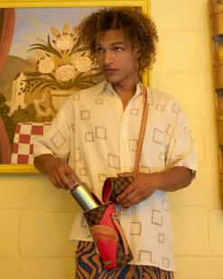 SLINGS|CROSSBODYS>SPRAYGROUND RACEWAY TUBULAR WATER BOTTLE BAG