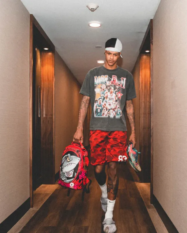 BACKPACKS>SPRAYGROUND REEF SHARK BACKPACK (SHAREEF O'NEAL COLLAB)
