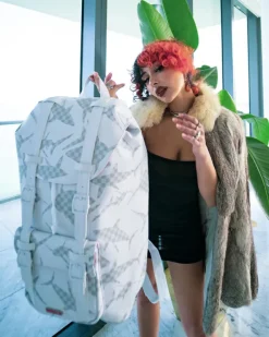 HILLS|BACKPACKS>SPRAYGROUND SHARK CHECK (WHITE) HILLS BACKPACK