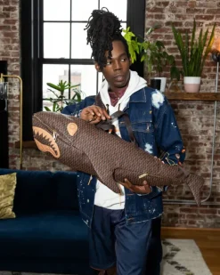 DUFFLES>SPRAYGROUND SHARKFINITY SHARK SHAPE DUFFLE
