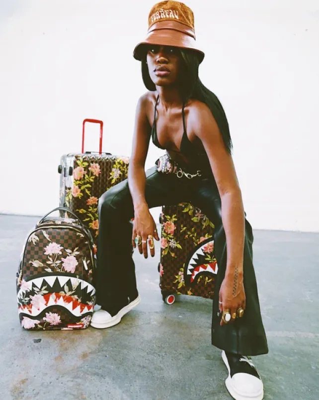 CARRY-ON LUGGAGE>SPRAYGROUND SHARKFLOWER 21.5u201d CARRY-ON SHARKNAUTICS LUGGAGE