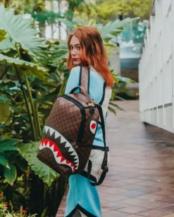 BACKPACKS>SPRAYGROUND SHARKS AND SKULLS BACKPACK (DLXV)