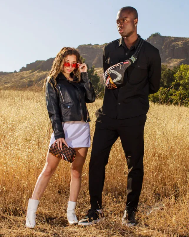 CROSSBODYS>SPRAYGROUND SHARKS IN PARIS UNSTOPPABLE SAVVY CROSSBODY