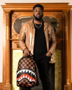 BACKPACKS>SPRAYGROUND SHARKS IN PARIS VANQUISH BACKPACK (DLXV)