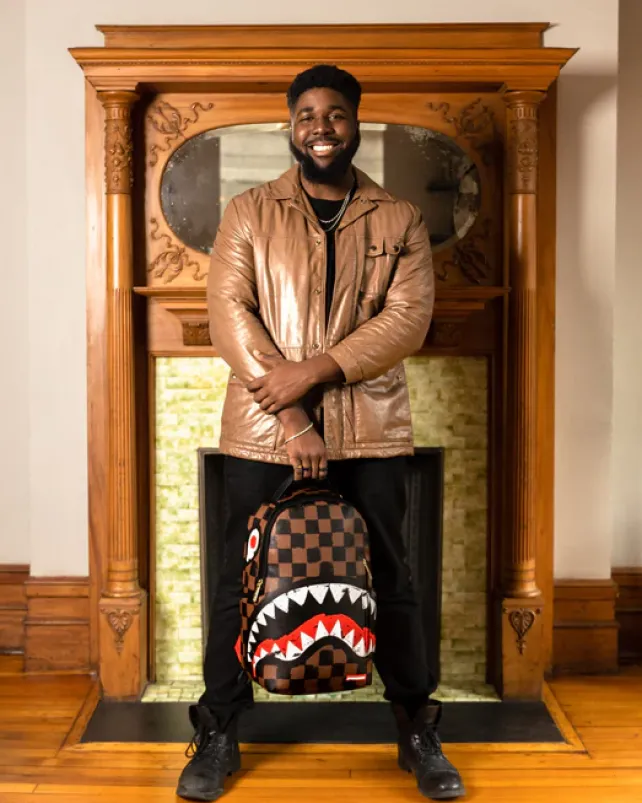 BACKPACKS>SPRAYGROUND SHARKS IN PARIS VANQUISH BACKPACK (DLXV)