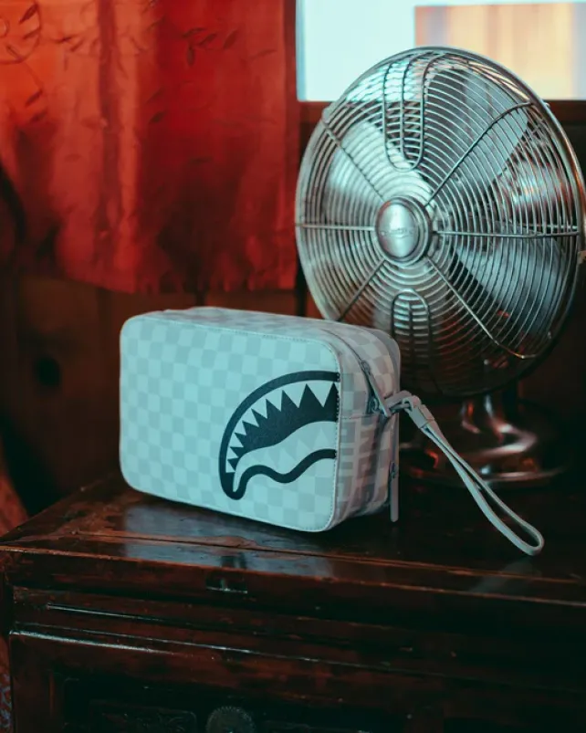 TOILETRIES AKA MONEY BAGS>SPRAYGROUND SPLIT THE CHECK (PEARL) TOILETRY BAG