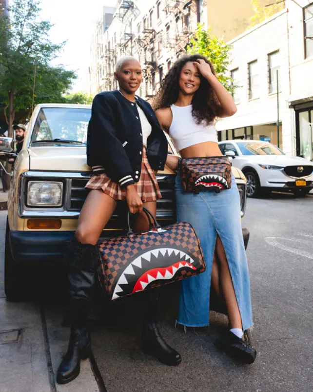 DUFFLES>SPRAYGROUND THE HANGOVER SHARK DUFFLE