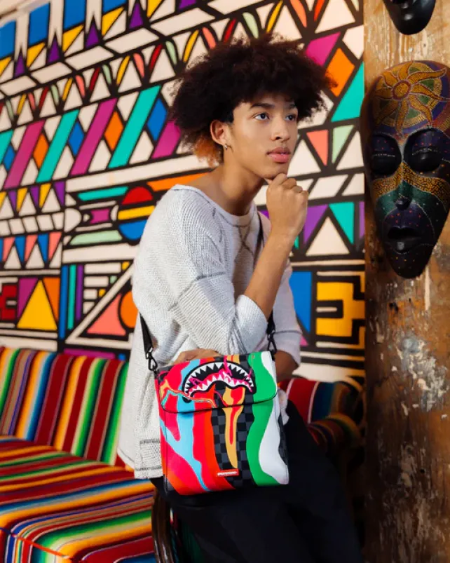 SLINGS|CROSSBODYS>SPRAYGROUND TRIPPY TAFFY LARGE SLING CROSSBODY