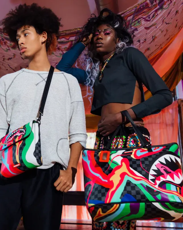 SLINGS|CROSSBODYS>SPRAYGROUND TRIPPY TAFFY LARGE SLING CROSSBODY