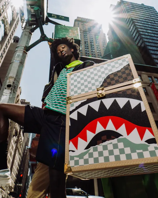 BACKPACKS>SPRAYGROUND UNSTOPPABLE ENDEAVORS II CHATURANGA SHARK 1900 BACKPACK
