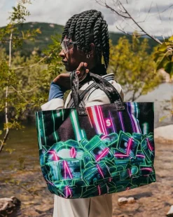 BEACH & GYM TOTES>SPRAYGROUND u6697u53f7u901au8ca8u30b9u30bfu30c3u30af (CRYPTO STACKS) TOTE