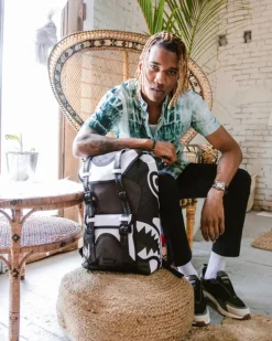 HILLS|BACKPACKS><noscript><img width=