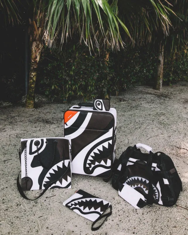 PET CARRIERS>SPRAYGROUND V.V.I.P. PET CARRIER