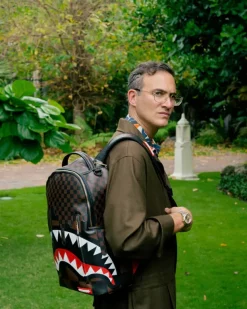BACKPACKS>SPRAYGROUND XTC SHARKS IN PARIS BACKPACK (DLXV)
