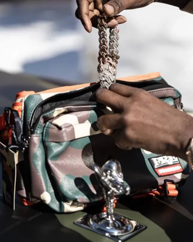 CROSSBODYS>SPRAYGROUND YOUNG DOLPH CROSSBODY